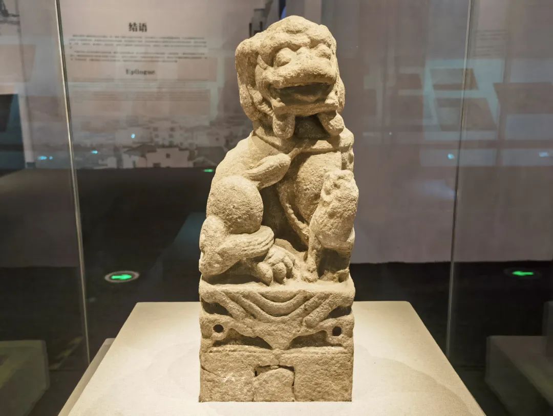 明 石雕獅子柱頭